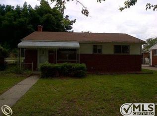 7748 Elm St, Taylor, MI 48180