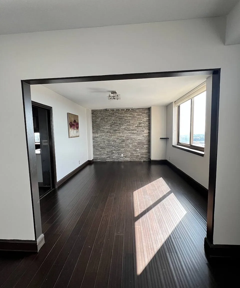5501 Seminary Rd — Photo 3