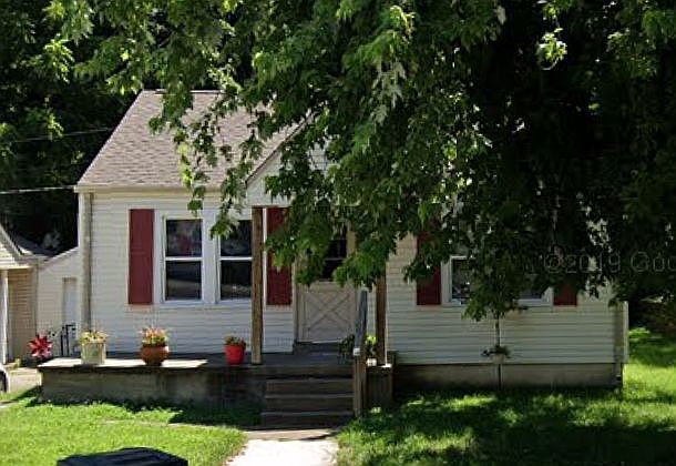 1st image of 918 N Sprigg St
