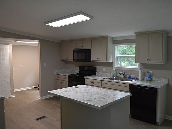 4th image of 149 Harbin Rd