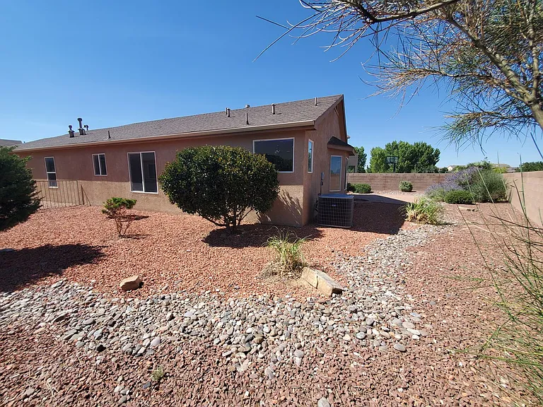 3070 Desert Sage Ave SW — Photo 26