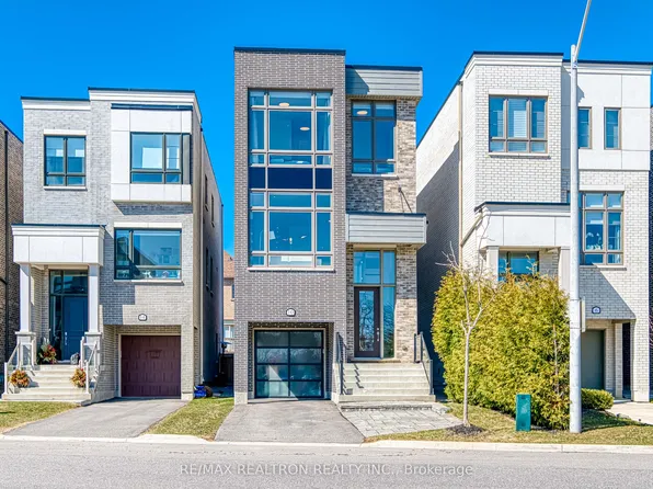 10 Hesperus Rd, Vaughan, ON L4J 0G9