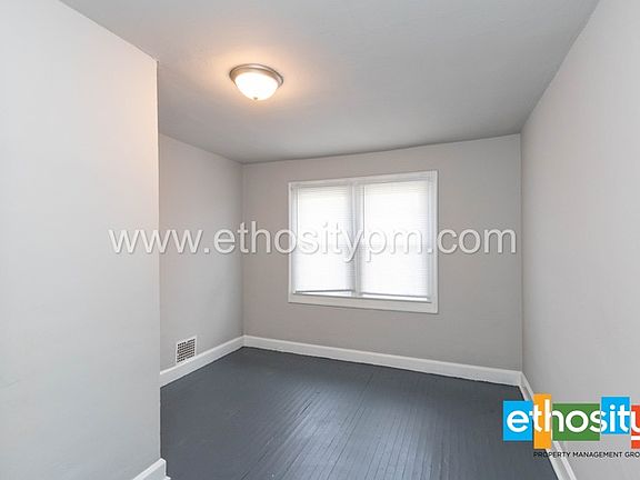 5th image of 804 N Lasalle St