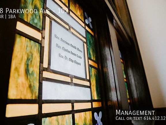 4th image of 48 Parkwood Ave #102