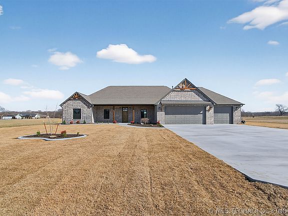 2nd image of 3077 S 4322nd Rd