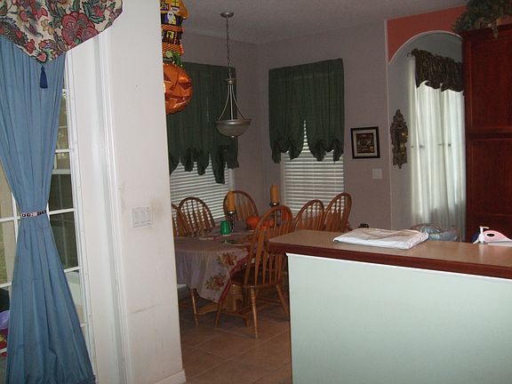 4th image of 10451 Stone Glen Dr