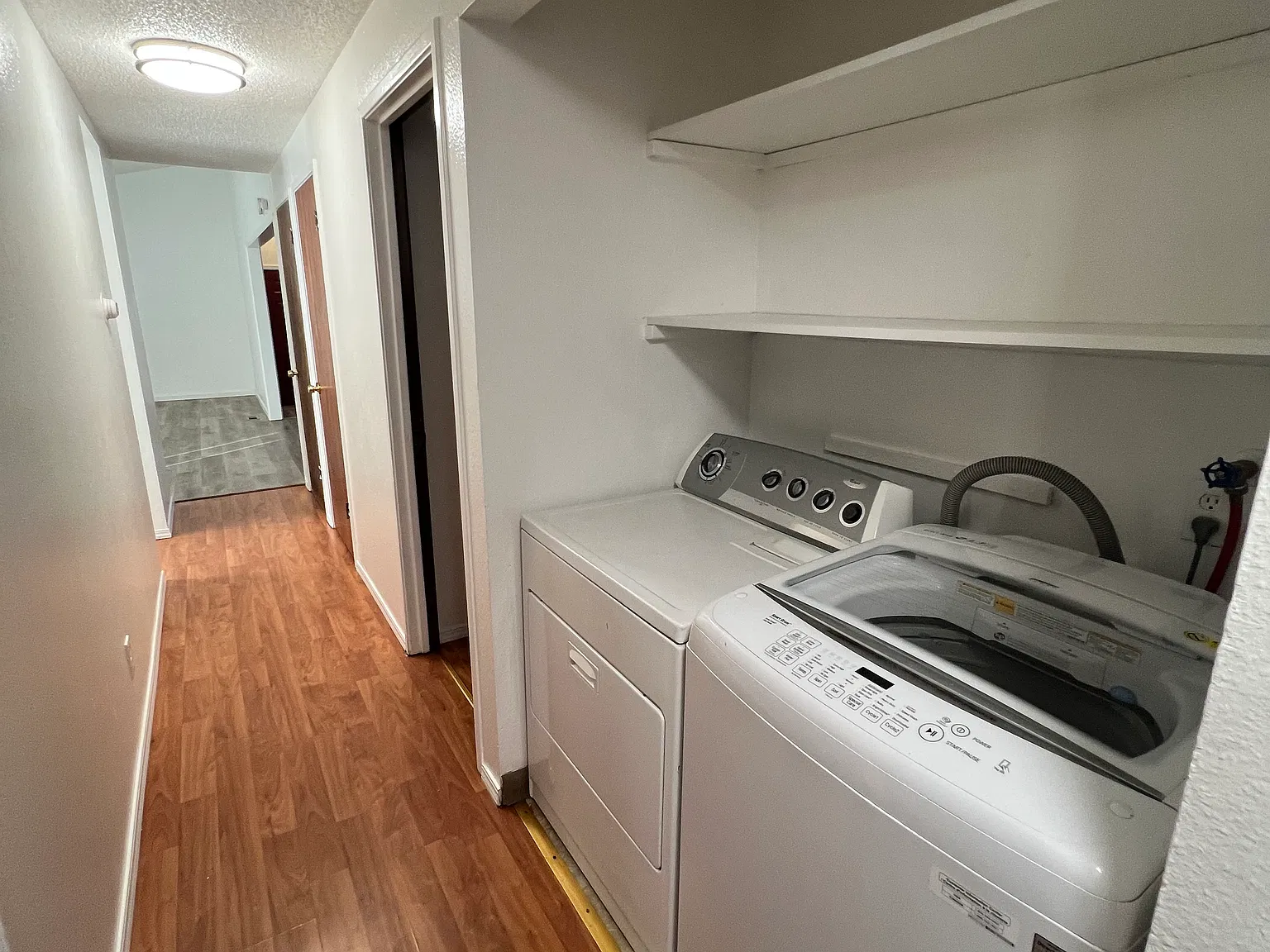 3 bed, 1385 sqft, $2,400 — Photo 4