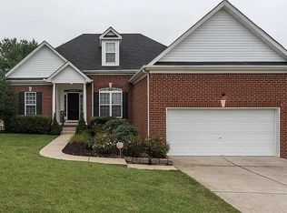 2102 Loudenslager Dr, Thompsons Station, TN 37179