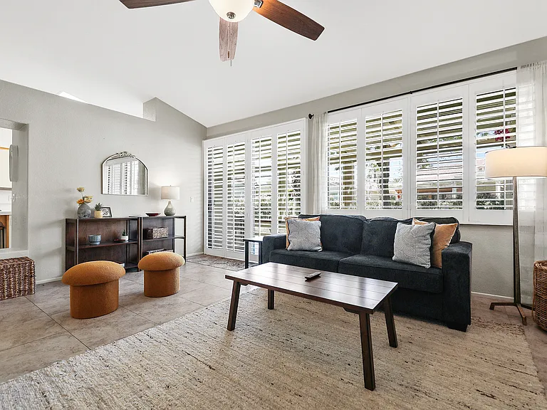 42315 Liolios Dr — Photo 10