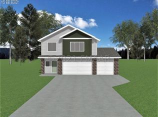 4880 Hampton Cir S, Moorhead, MN