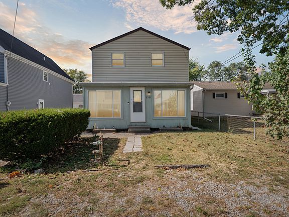 2nd image of 3531 Goodrich Ave