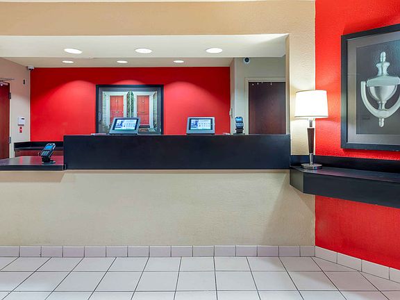 Lobby and Guest Check-in