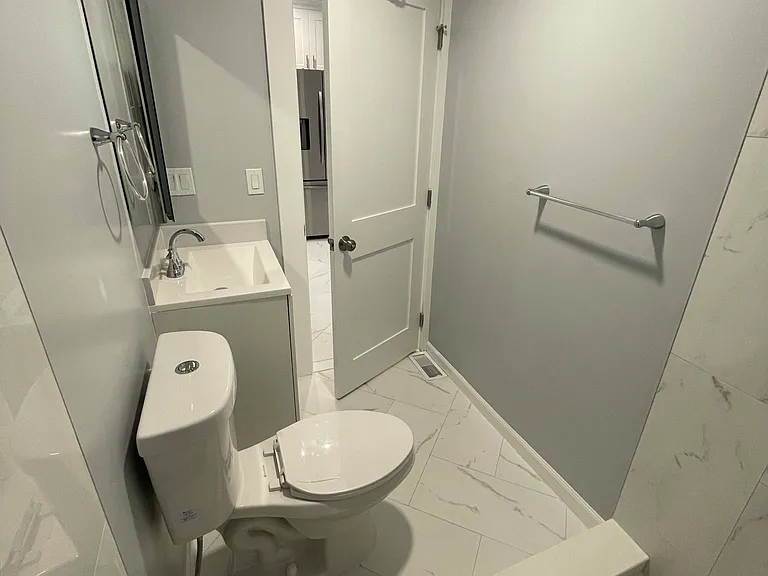 33 Raymond Ave #1J — Photo 5