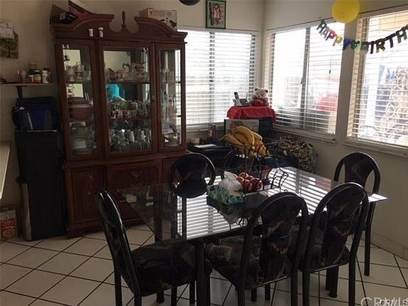 3rd image of 2552 Burgundy Dr