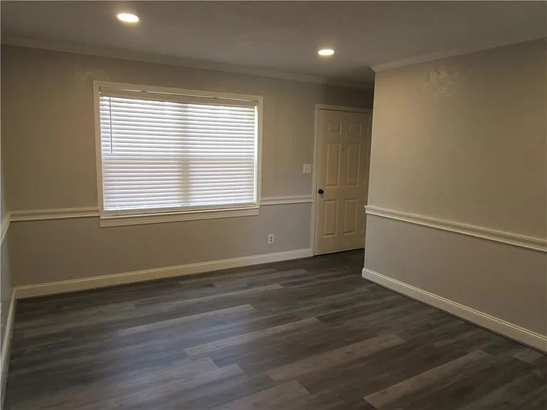 1235 Riverside Dr #F6 — Photo 6