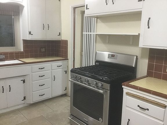3rd image of 2439 W Vassar Ave