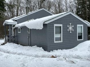 229 Paris Rd, Hebron, ME 04238