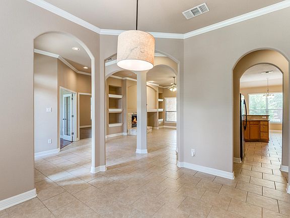 4th image of 20422 Wild Springs Dr