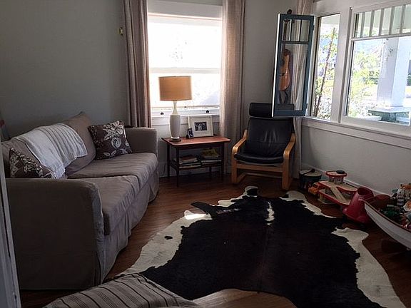 4th image of 2028 W 28th St
