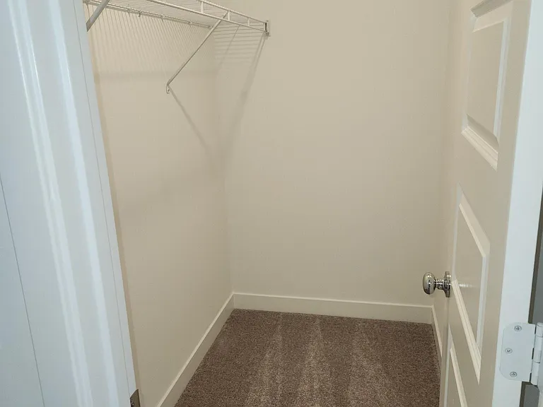 17264 Hanningfield Way — Photo 33