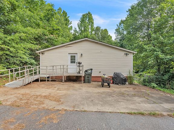 2nd image of 110 Diane Dr