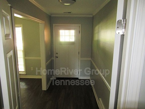 3rd image of 6695 Amersham Dr