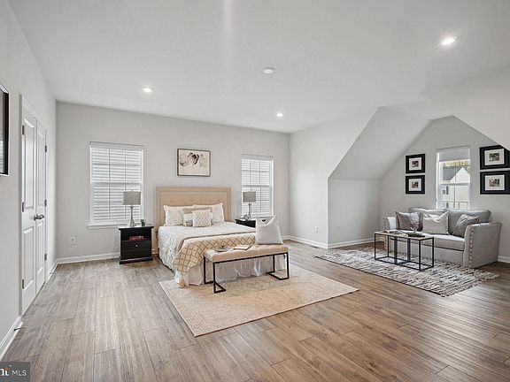 4th image of 106 Dribbler Way