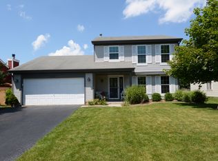 1465 Bridgedale Rd, Crystal Lake, IL 60014