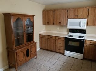 814 Saint Clair Abrams Ave, Tavares, FL 32778