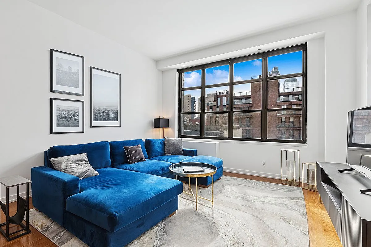 80 Metropolitan Ave APT 4U photo 1