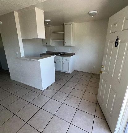 4th image of 1232 N Sierra Way