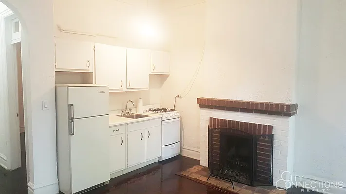 Rented by City Connections Realty | media 9