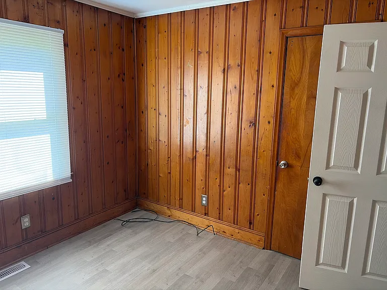 1410 Waddell St — Photo 6