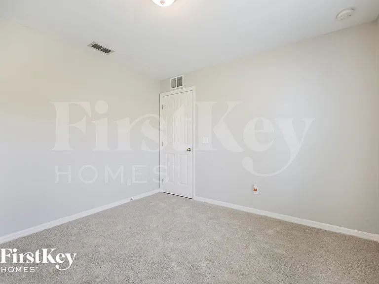 3013 25th St SW — Photo 13