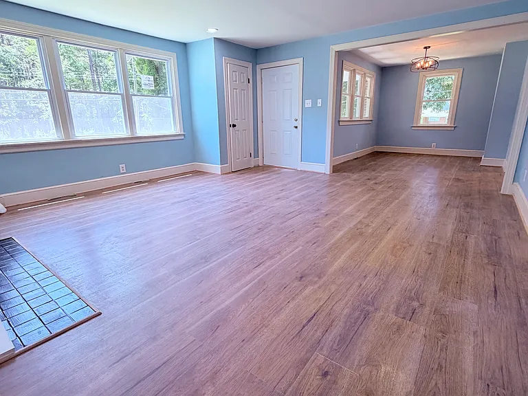 10910 Doyle Blvd — Photo 6