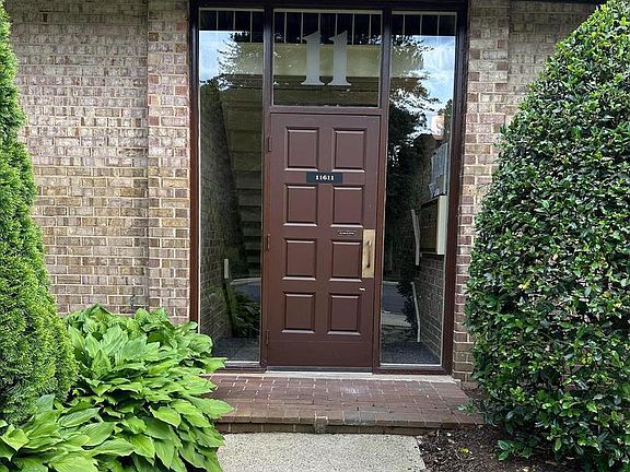 2nd image of 11611 Vantage Hill Rd Unit 11B