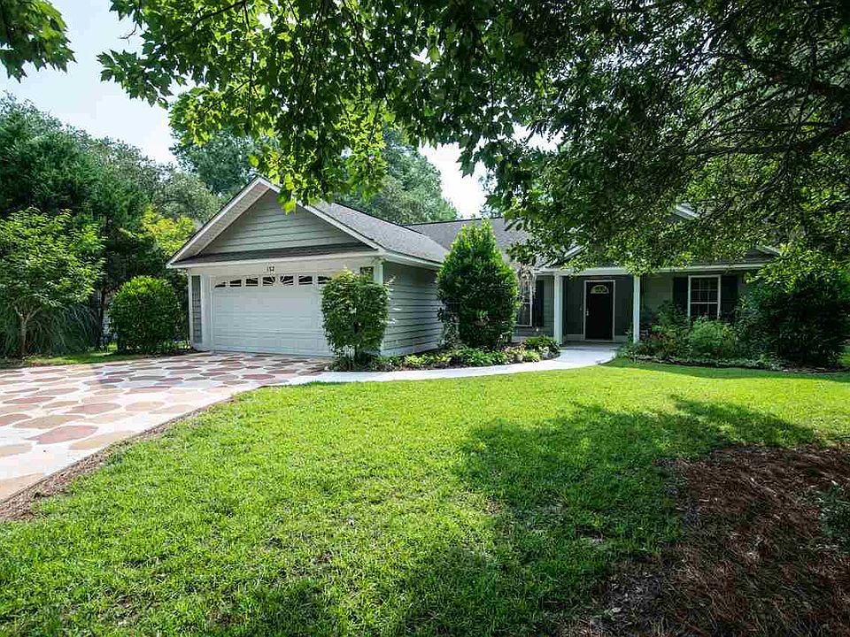 1st image of 132 Woodville Cir