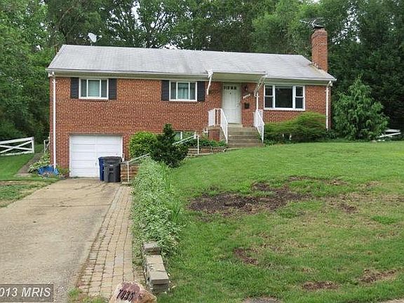 2nd image of 7035 Bradley Cir
