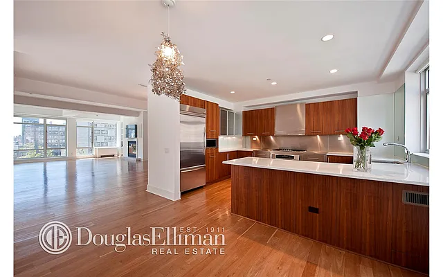 Rented by Douglas Elliman | media 5