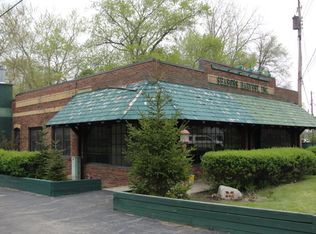 13686 Red Arrow Hwy, Harbert, MI 49115