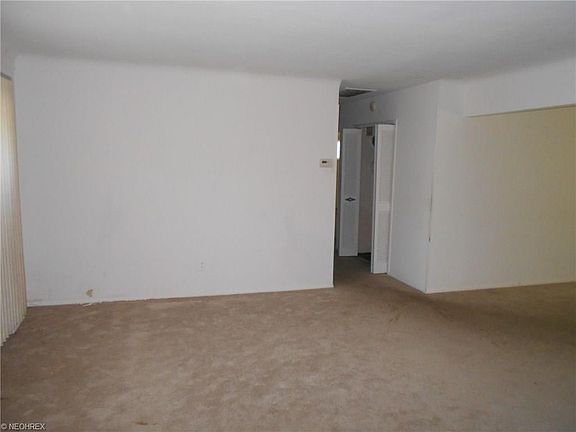 5th image of 502 Karl Dr