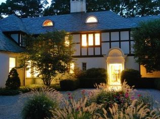 2 Quiet Lk, Wilton, CT 06897