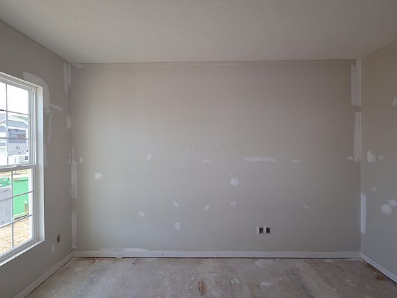 3rd image of 1120 Quarry Oak Dr