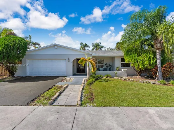 19964 SW 82nd Pl, Cutler Bay, FL 33189