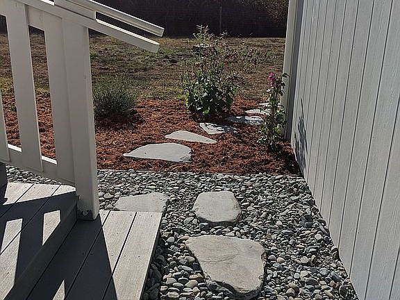 4th image of 181 Creekside Dr