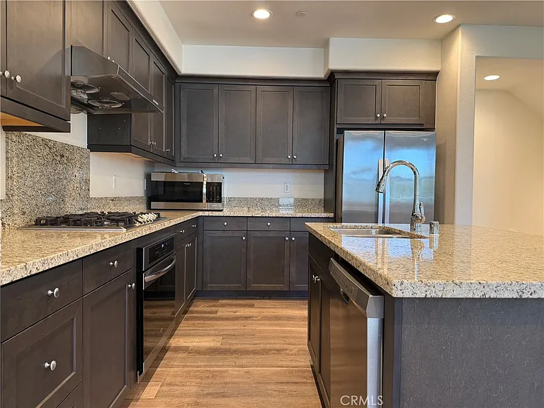 7362 Luminaire Pl — Photo 13
