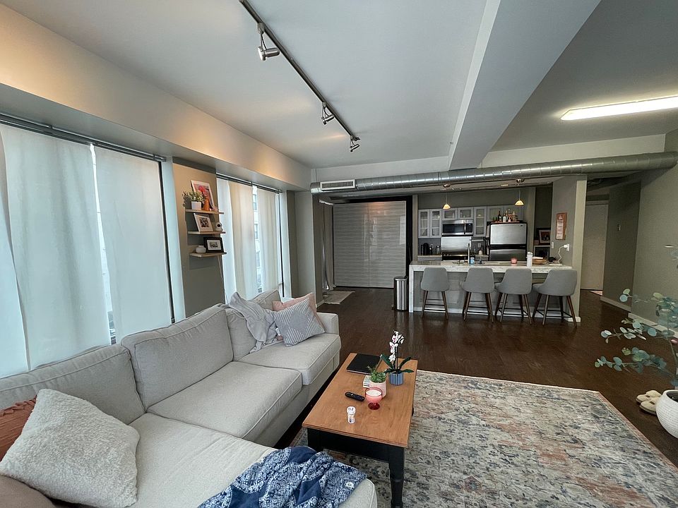 1st image of 257 Northampton St #202