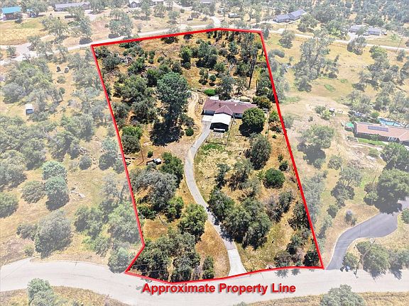 4th image of 37494 Eagle Dr