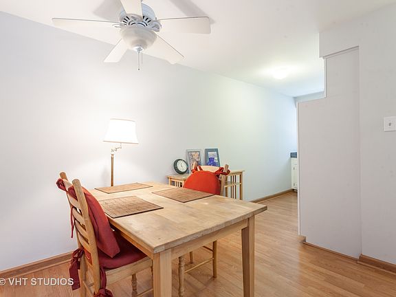 3rd image of 135 S Kenilworth Ave APT 7