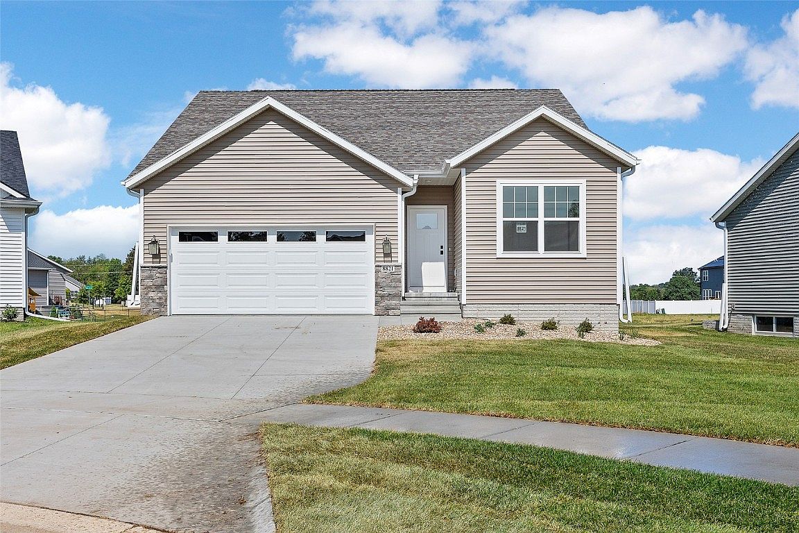 8821 Middlebury Ct NE, Cedar Rapids, IA 52402 Zillow